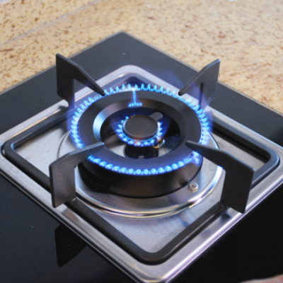 家用燃气灶点火放电故障，家用燃气灶怎么打着火(图1)